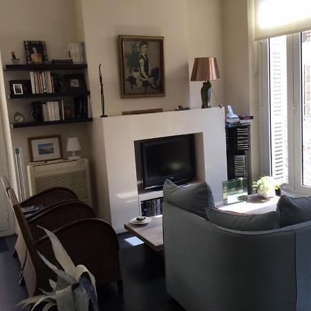 Chambre 1 Personne Avec Terrasse Centre Ville Marseille 3 Nuits Min , Femme Uniquement Luaran gambar
