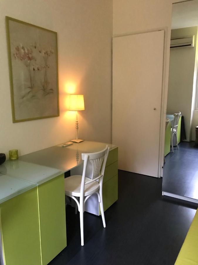 Chambre 1 Personne Avec Terrasse Centre Ville Marseille 3 Nuits Min , Femme Uniquement Luaran gambar