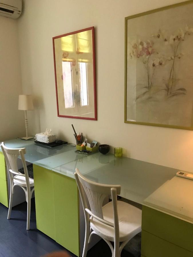 Chambre 1 Personne Avec Terrasse Centre Ville Marseille 3 Nuits Min , Femme Uniquement Luaran gambar